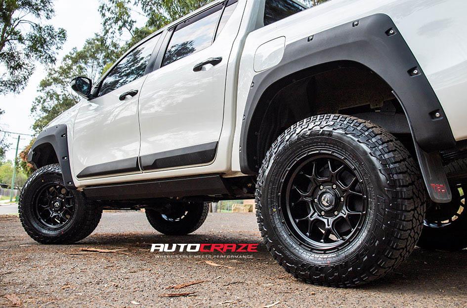 TOYOTA HILUX N80 4WD TECH MATTE BLACK